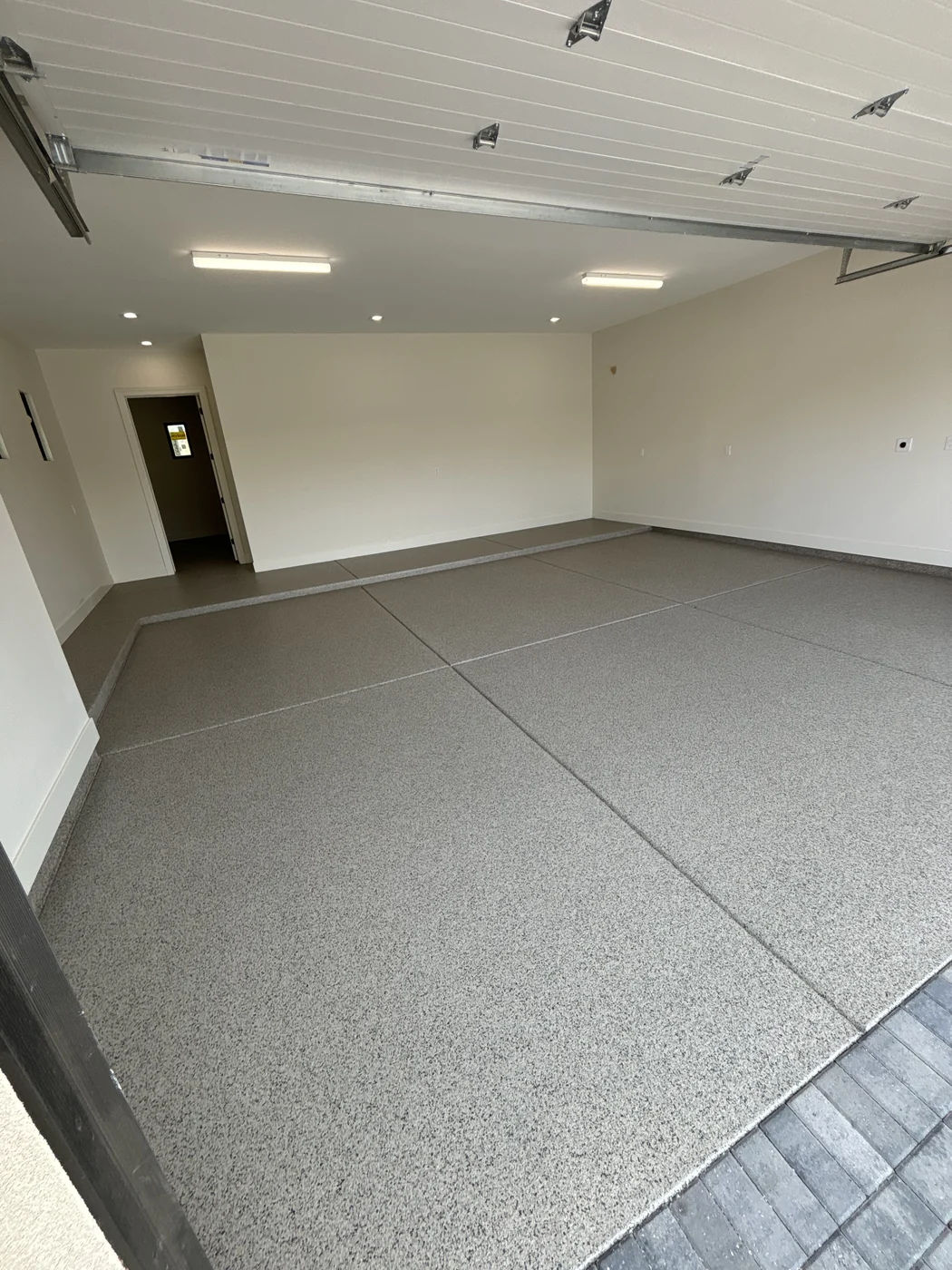 Epoxy garage floor by AZ Garage Floors