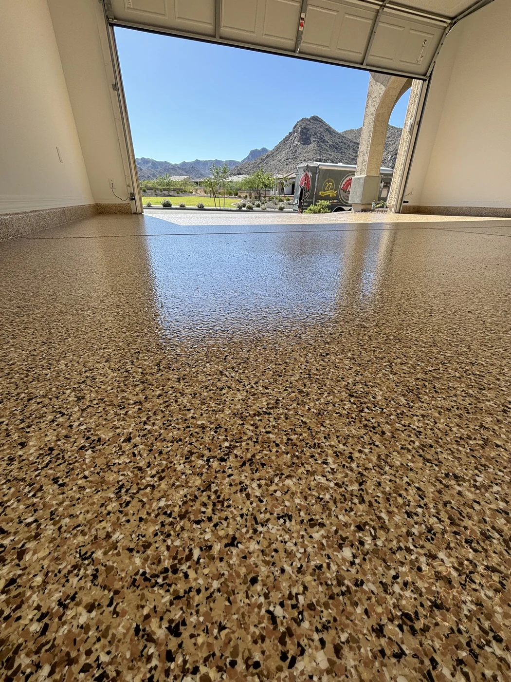 Epoxy garage floor in Glendale by AZ Garage Floors